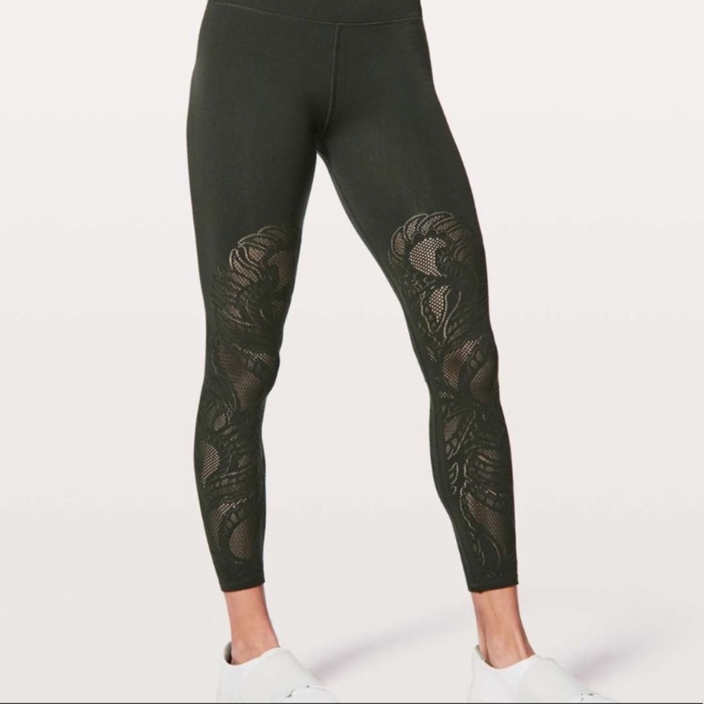 Lululemon Reveal 7/8 Tight